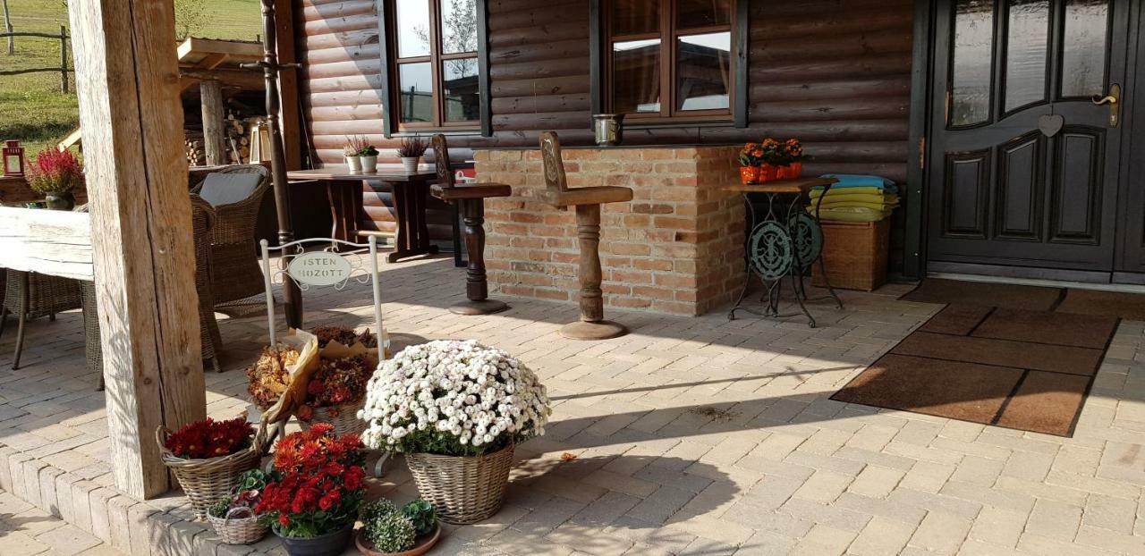 Barsonyberek Vendeghaz Bakony Hotel Jásd Екстериор снимка